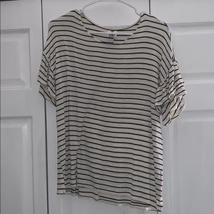 Agnes & Dora B/W Striped Ruffle Sleeve Top